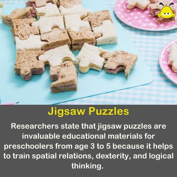 Jigsaw puzzles made of small sandwiches